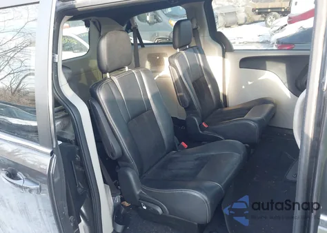 2018 Dodge Grand Caravan Sxt z USA, uszkodzony, nr VIN 2C4RDGCG9JR204994